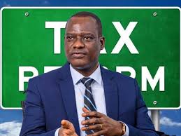 Fake news- Tax reforms committee chairman, Taiwo Oyedele, denies reports FG has suspended issuance of guidelines for new tax laws due to several uncertainties