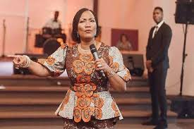 Timi Dakolo, Ugezu Ugezu, others react to video of clergywoman, Funke Felix-Adejumo stating that an Imam asked her why Christians do not cover erring pastors the way Muslims do
