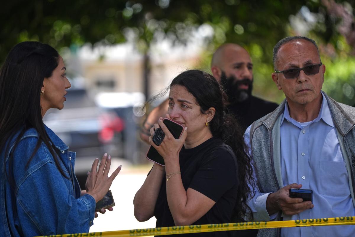 5 de@d, including 2 shooters after active shooter situation at San Diego mosque, schools evacuated