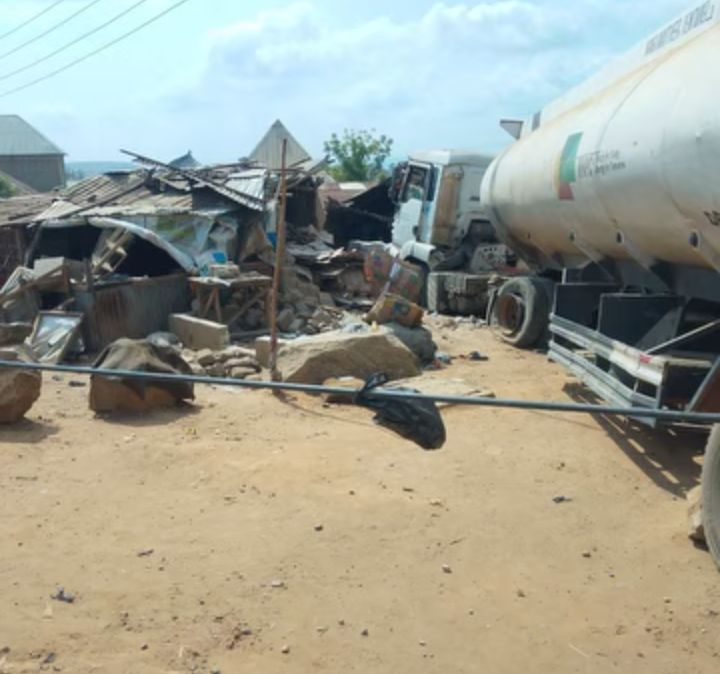 Tanker crashes into house, k!lls woman and her 10-year-old grandson in Suleja